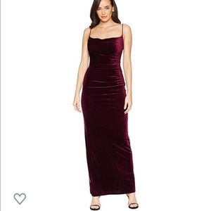 Beautiful velvet dress! Great for weddings ! Deep garnet is the color.